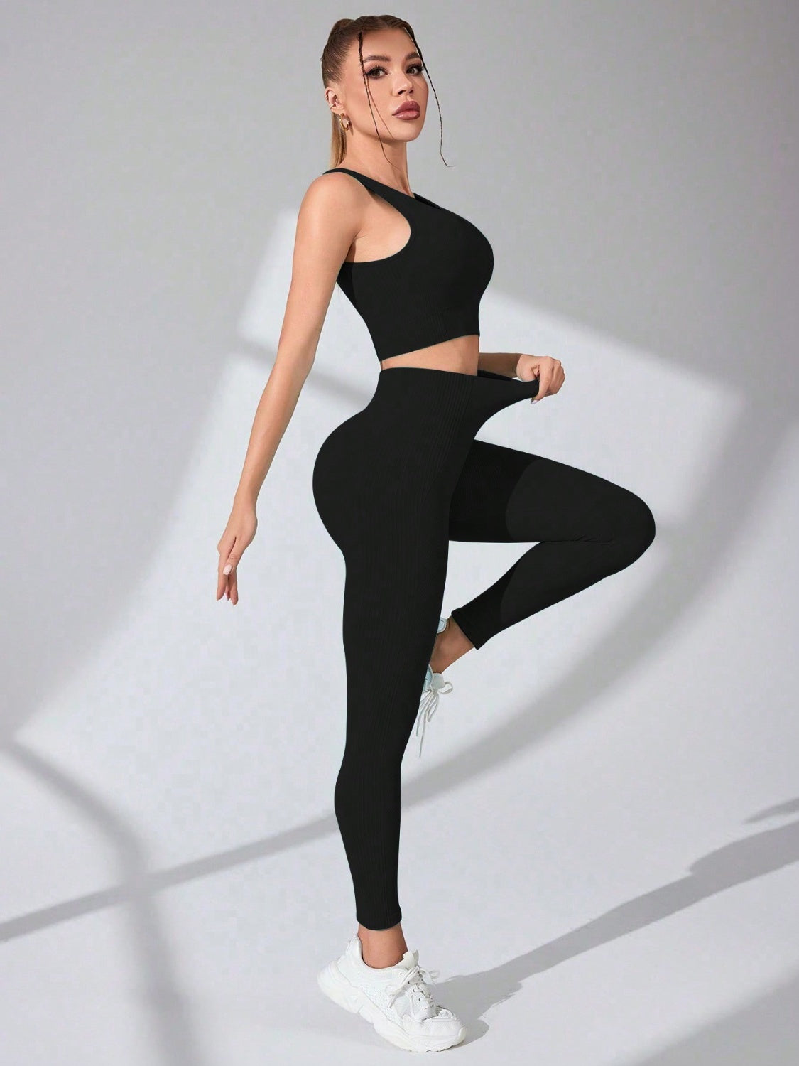 Scoop Neck Active Set