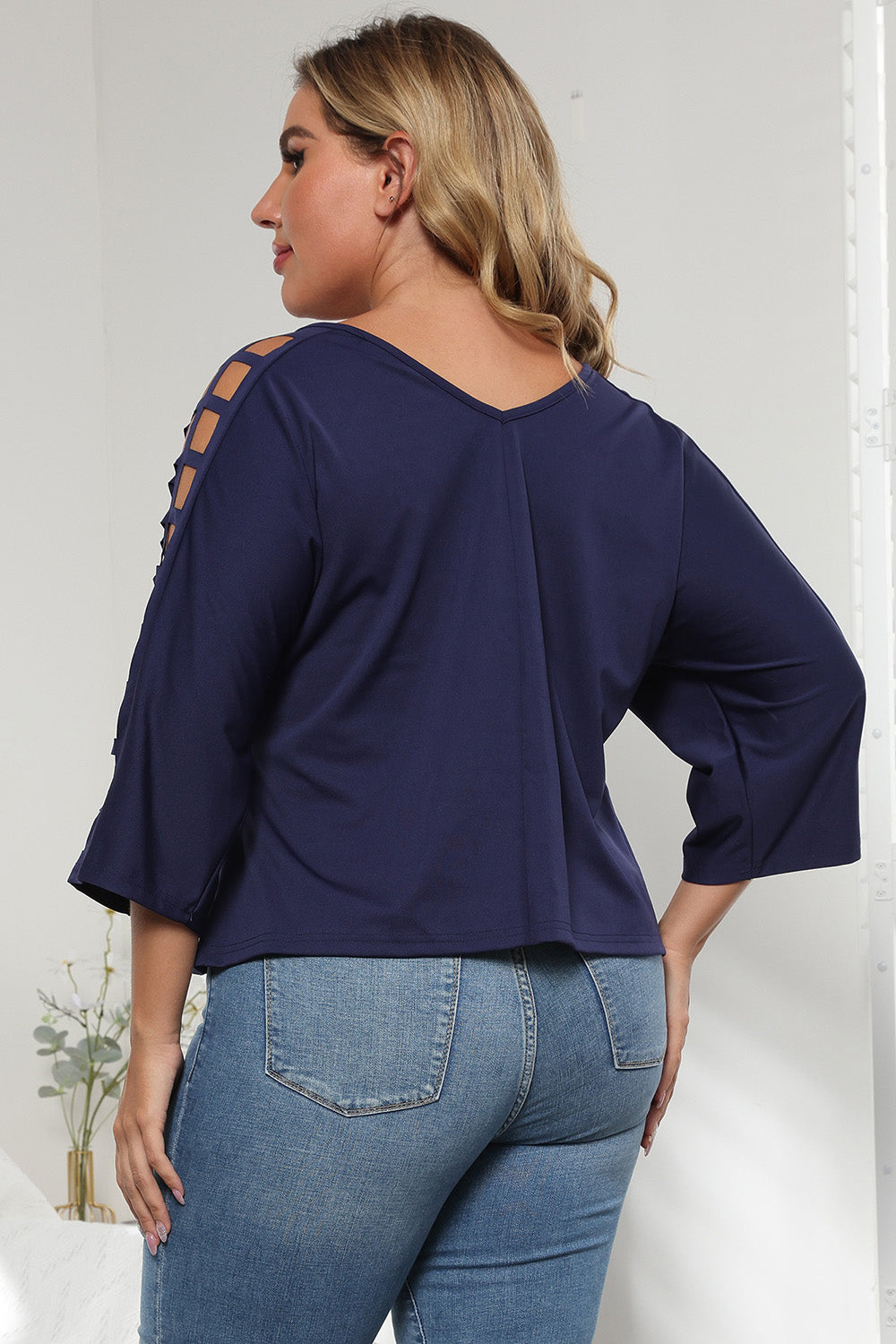 Chic Cutout 3/4 Sleeve Top