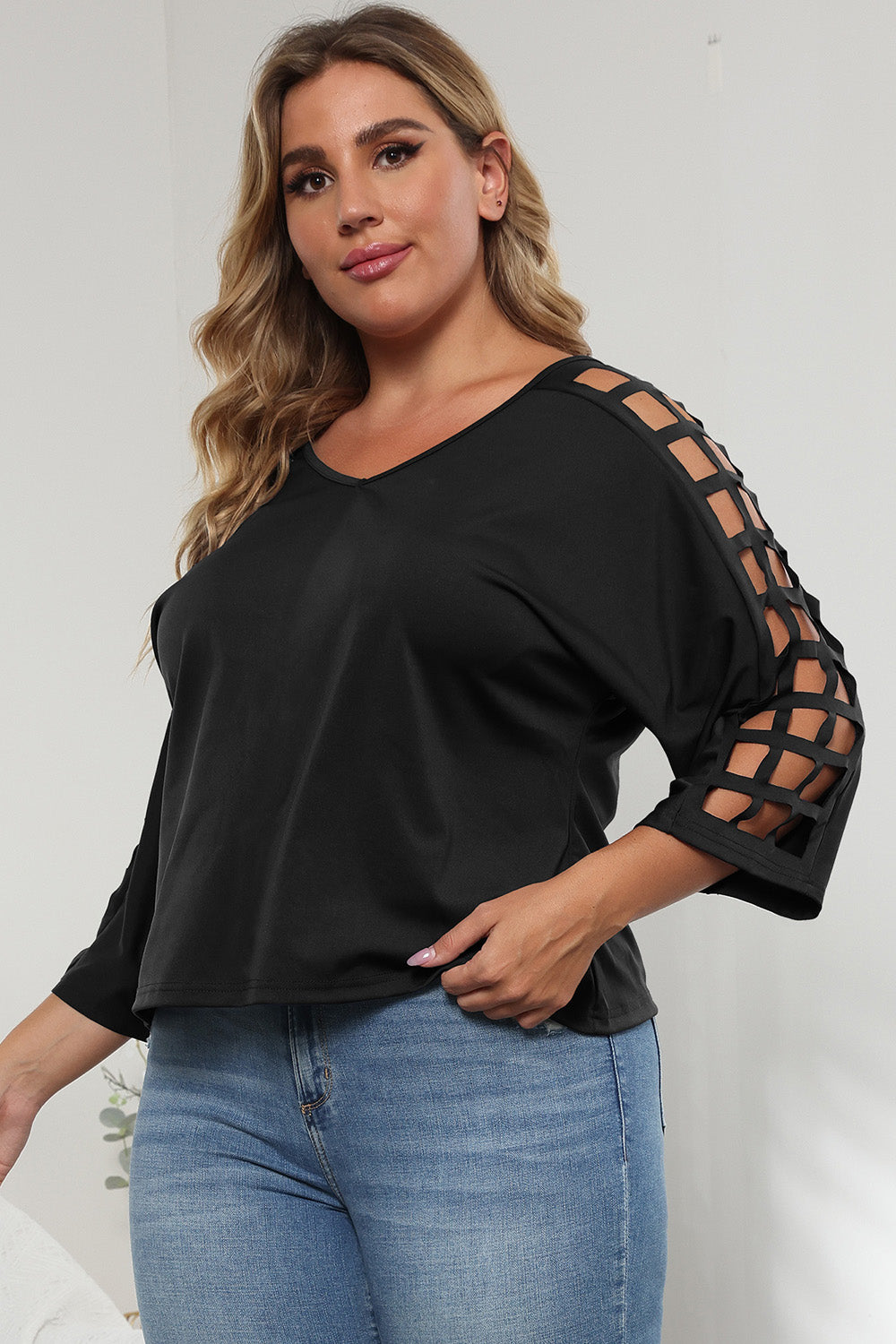 Chic Cutout 3/4 Sleeve Top