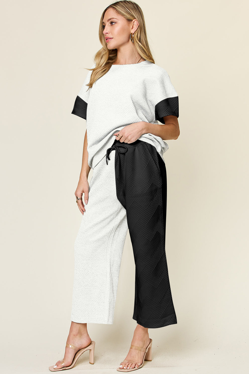 Textured Contrast T-Shirt & Wide-Leg Pants Set