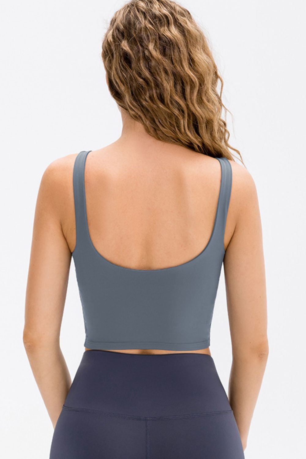 Cropped Scoop Neck Active Tank