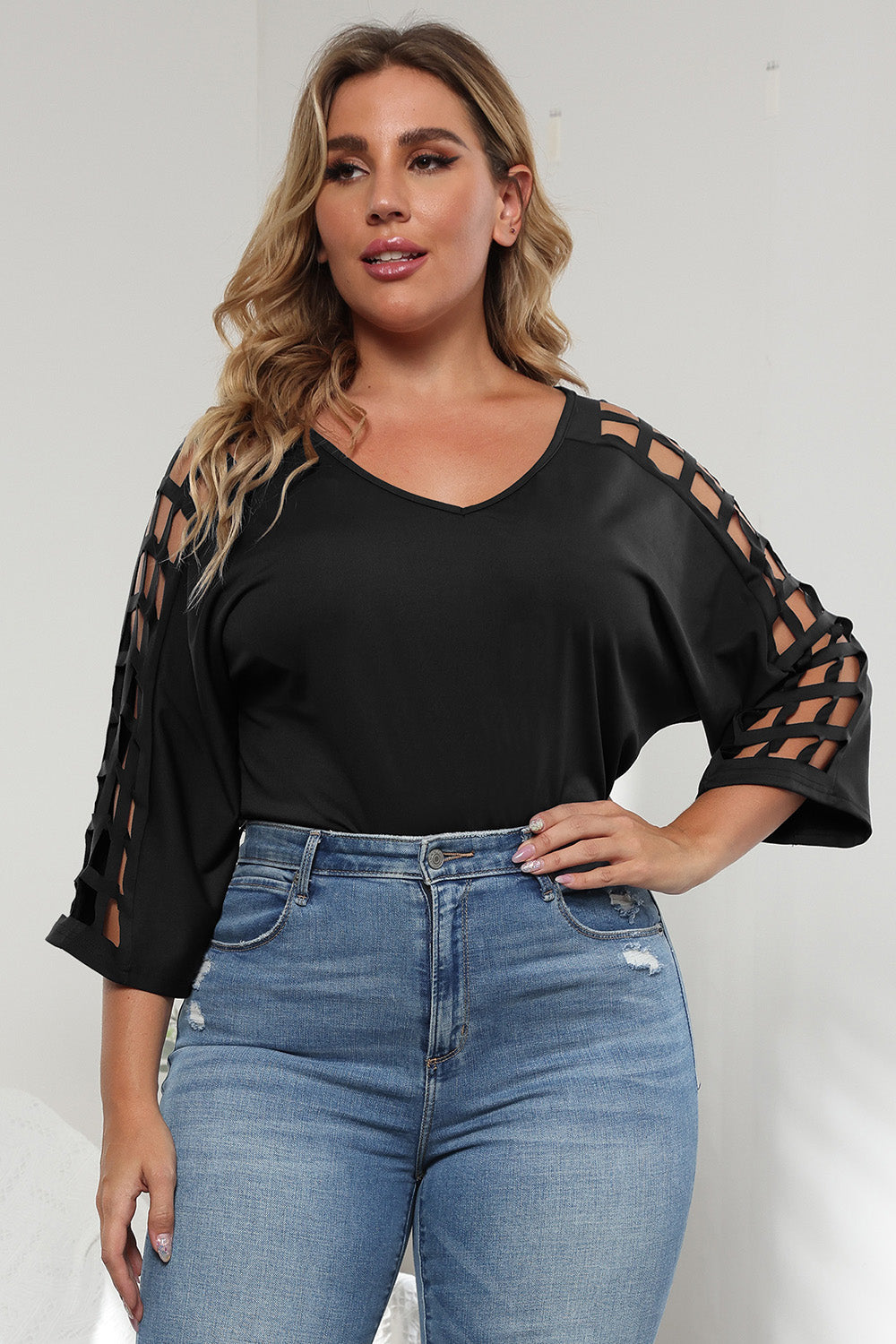 Chic Cutout 3/4 Sleeve Top