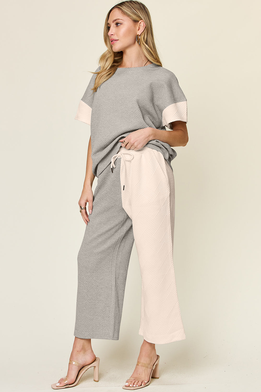 Textured Contrast T-Shirt & Wide-Leg Pants Set