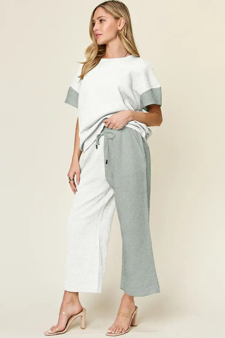 Textured Contrast T-Shirt & Wide-Leg Pants Set